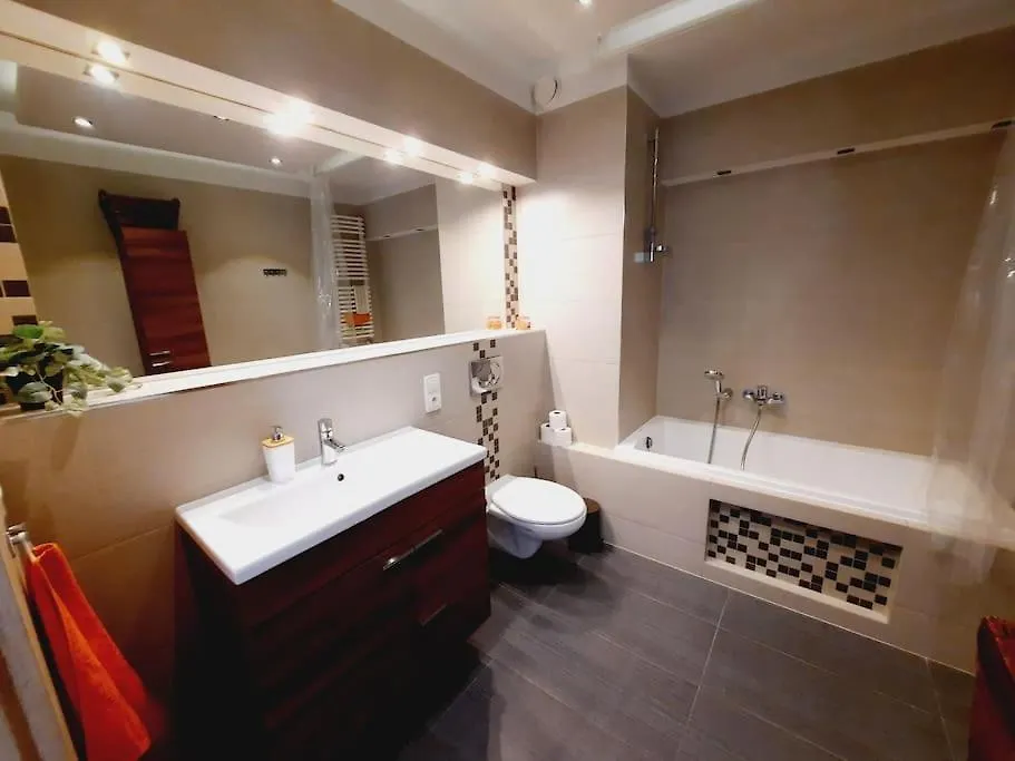 Apartment Apartament Z Podziemnym Parkingiem Ulica Wroclawska Krakow